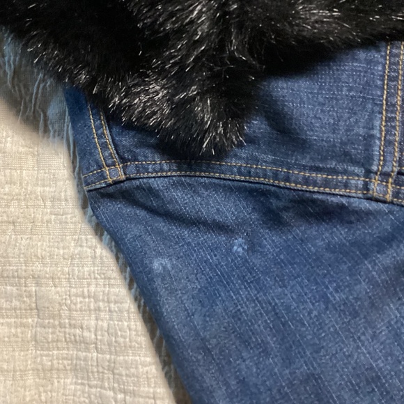 Faux fur lined jean jacket with removable lining - Picture 6 of 7